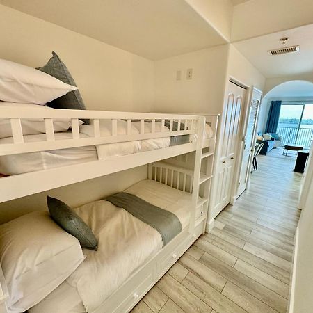 Balcony King Suite - Lake & Pool View Орландо Екстер'єр фото